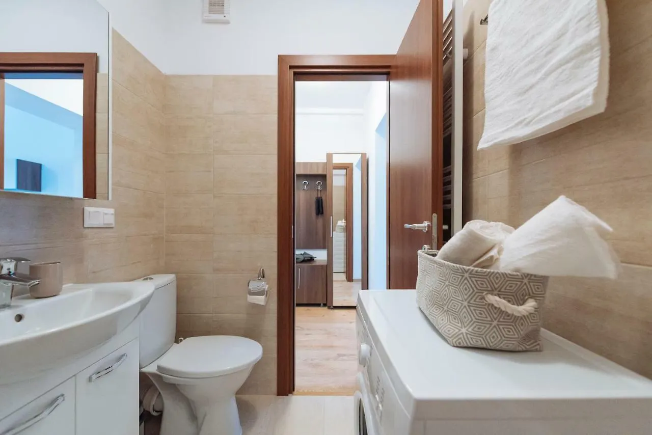 Sunny Muncii Apartment Bucharest