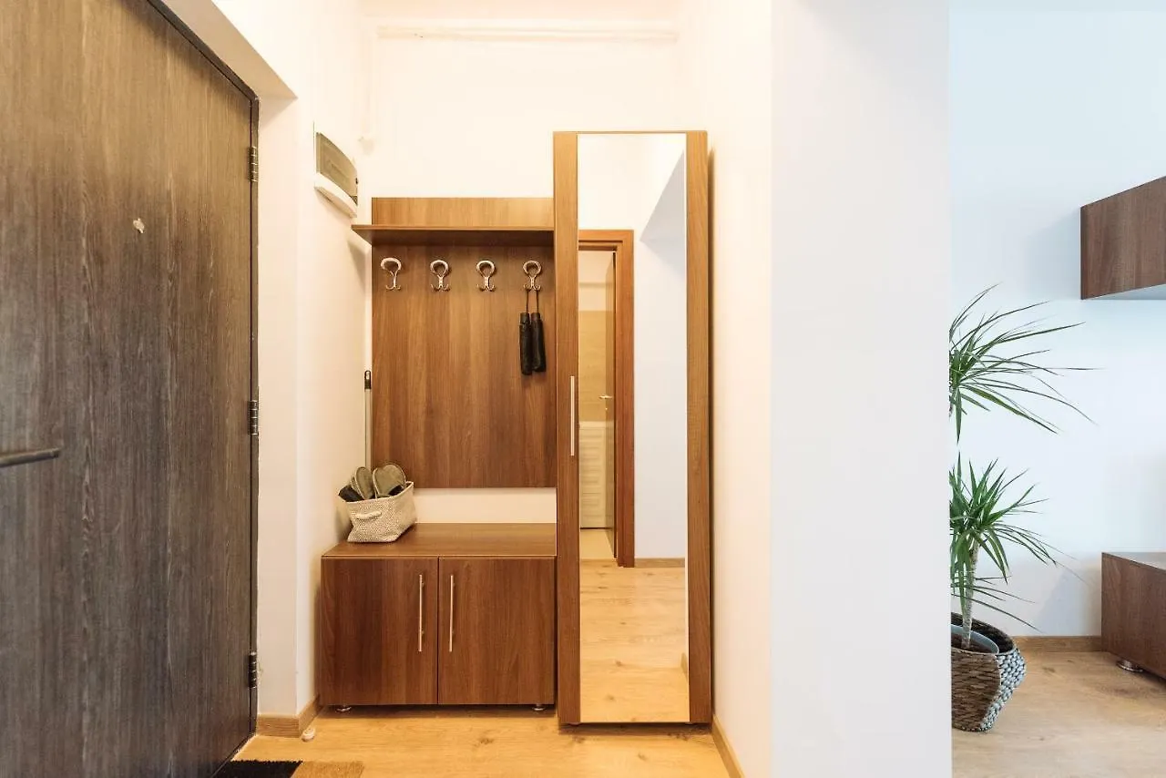 Sunny Muncii Apartment Bucharest