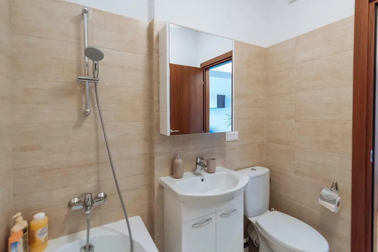 Sunny Muncii Apartment Bucharest Romania