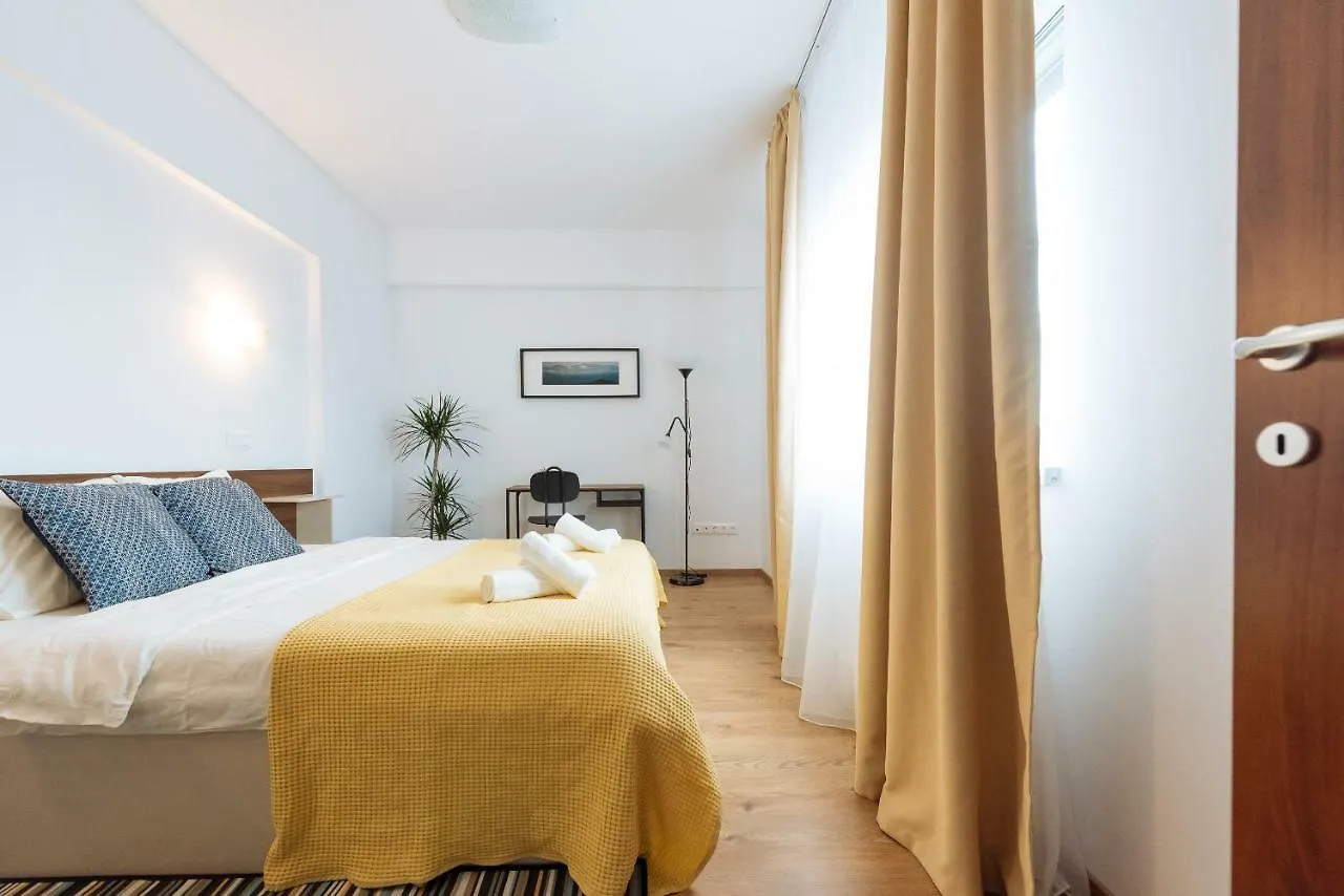Sunny Muncii Apartment Bucharest